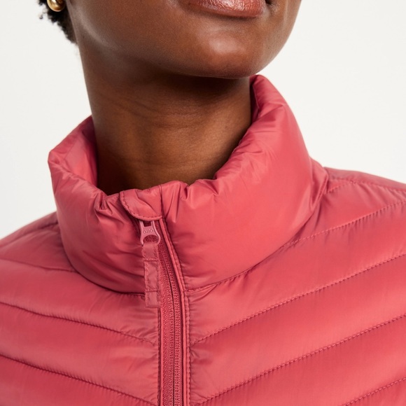 NWT OLD NAVY Water-Resistant Narrow-Channel Puffer Jacket  Dusty Red Size Medium - Picture 6 of 7